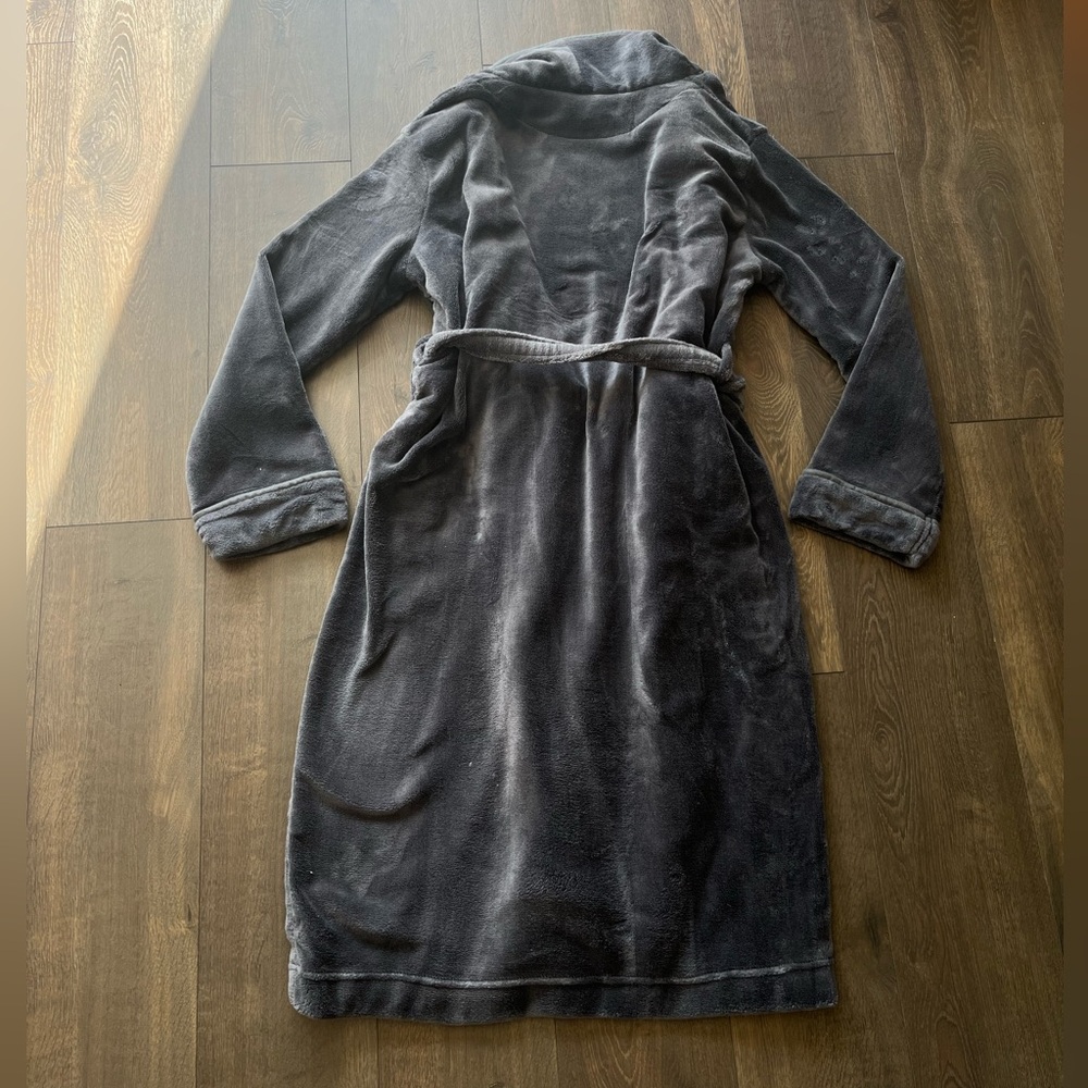NWOT NY Threads Plush Robe - Picture 2 of 11